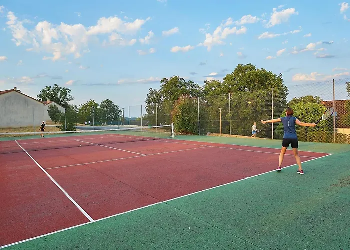 In Near Dordogne River Сasa de vacaciones